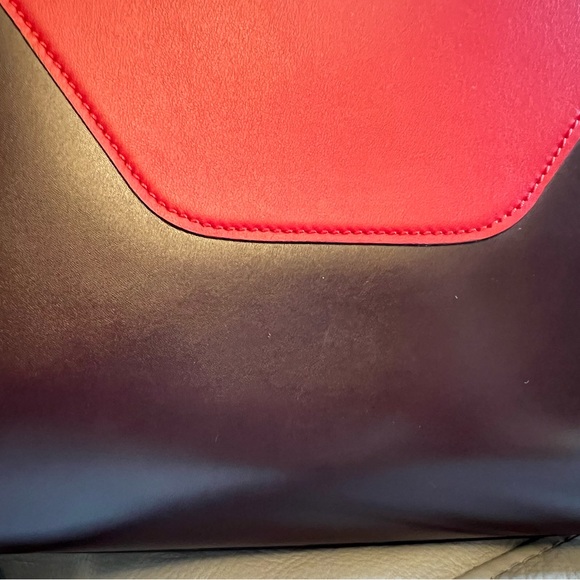 Valextra Iside Medium Red Maroon top handle shoulder bag - Picture 3 of 9